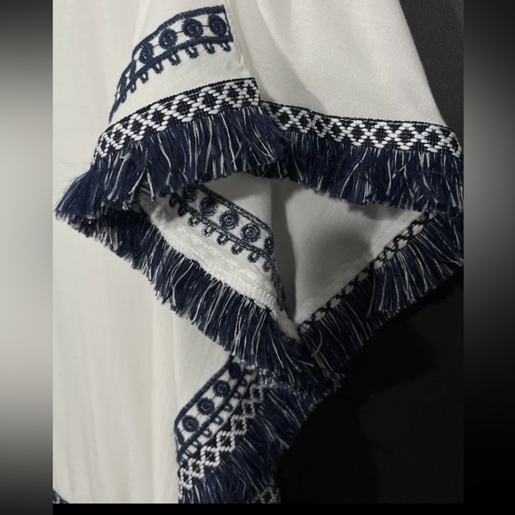 Do Everything in Love Embroidered Poncho with Fringe Blue White Tassels OS Boho - Picture 6 of 10